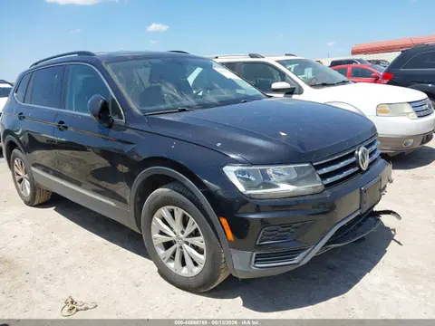 3VV3B7AX9JM169879 — 2018 Volkswagen Tiguan 2.0T SE/2.0T SEL, Передняя часть слева (Left Front), фото до ремонта