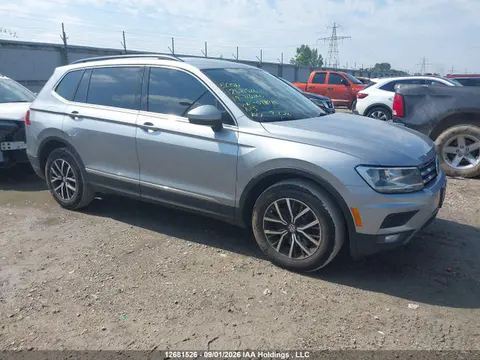 2019 Volkswagen Tiguan Comfortline VIN 3VV2B7AX3KM088986 фото 1