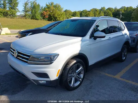 2018 Volkswagen Tiguan Highline VIN 3VV4B7AX4JM107097 фото 2