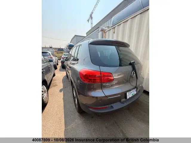 WVGJV3AX3EW597079 — 2014 Volkswagen Tiguan S/SE/SEL/R-Line, фото 3 с аукциона IAAI 14.10.2026, Передняя часть
