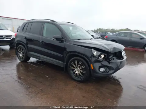 WVGJV7AXXFW518810 — 2015 Volkswagen Tiguan S/SE/SEL/R-Line, Передняя часть (Front), фото до ремонта