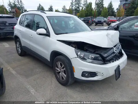 WVGJV7AX9FW514747 — 2015 Volkswagen Tiguan S/SE/SEL/R-Line, Передняя часть (Front), фото до ремонта