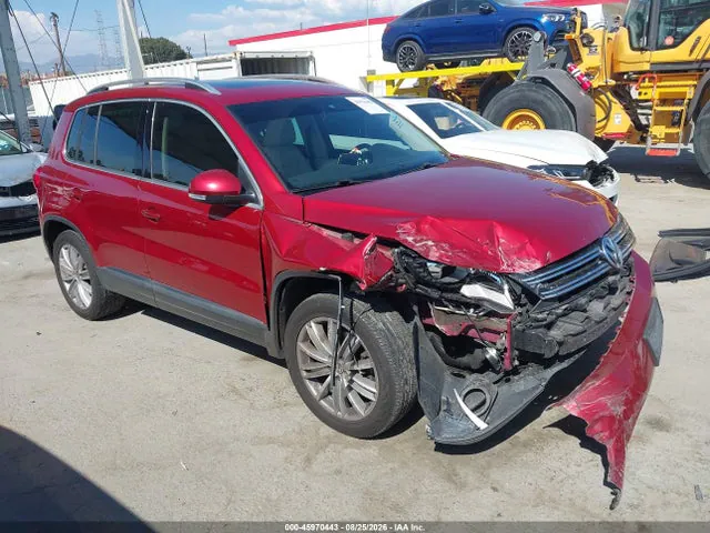 2016 Volkswagen TIGUAN SE VIN WVGAV7AX5GW040149 фото 1