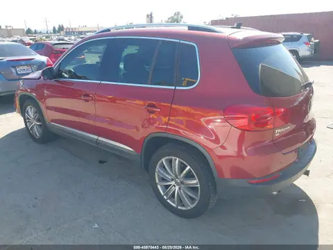 2016 Volkswagen TIGUAN SE VIN WVGAV7AX5GW040149 фото 3