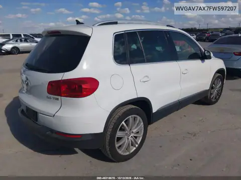 WVGAV7AX7FW597207 — 2015 Volkswagen Tiguan, фото 4 с аукциона IAAI, Передний левый