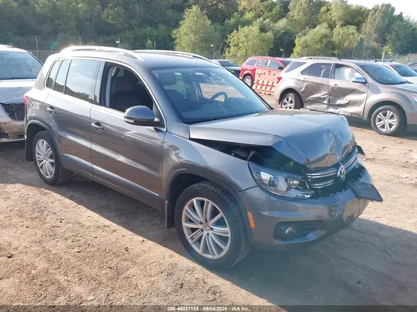 WVGBV7AX7GW537241 — 2016 Volkswagen Tiguan, Передняя и задняя части (Front & Rear), фото до ремонта