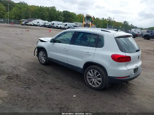 WVGBV7AX2GW546865 — 2016 Volkswagen Tiguan, фото 3 с аукциона IAAI, Передняя часть слева