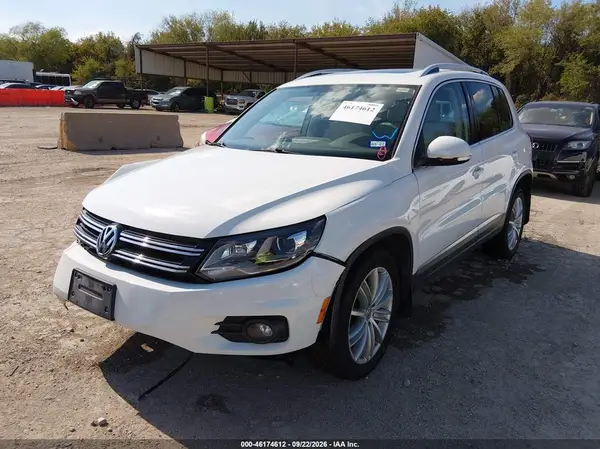 WVGAV7AX8GW562127 — 2016 Volkswagen Tiguan, фото 2 с аукциона IAAI 28.09.2026, Естественный износ