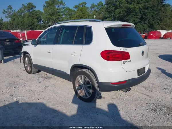 WVGAV7AX0GW557746 — 2016 Volkswagen Tiguan, фото 3 с аукциона IAAI, Передняя часть слева
