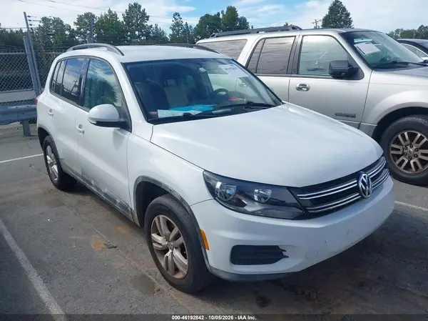 WVGAV7AX2GW541564 — 2016 Volkswagen Tiguan, Естественный износ (Normal Wear & Tear), фото до ремонта