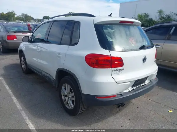 WVGAV7AX2GW541564 — 2016 Volkswagen Tiguan, фото 3 с аукциона IAAI, Естественный износ