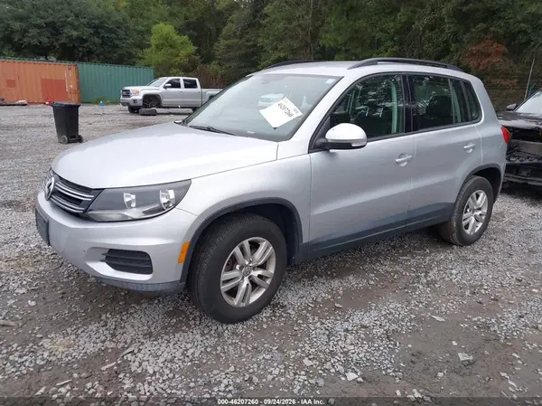 WVGAV7AX0GW545743 — 2016 Volkswagen Tiguan, фото 2 с аукциона IAAI 07.10.2026, Естественный износ