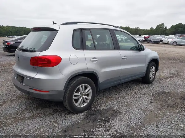 WVGAV7AX0GW545743 — 2016 Volkswagen Tiguan, фото 4 с аукциона IAAI 07.10.2026, Естественный износ