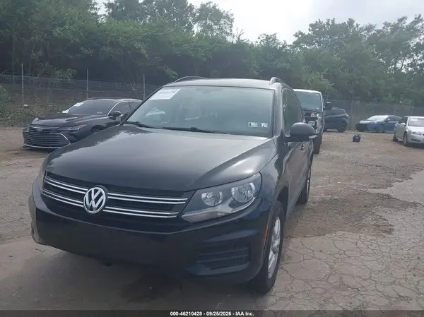 WVGAV7AX6GW542684 — 2016 Volkswagen Tiguan, фото 2 с аукциона IAAI 10.10.2026, Естественный износ