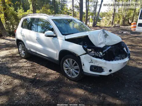 WVGAV7AX8GW575797 — 2016 Volkswagen Tiguan, Передняя часть, фото до ремонта