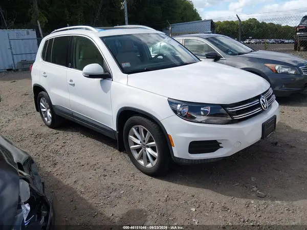 WVGSV7AX9HK012450 — 2017 Volkswagen Tiguan, Не указано (Unknown), фото до ремонта