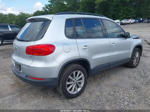 WVGAV7AX8HK043734 — 2017 Volkswagen Tiguan, фото 4 с аукциона IAAI 10.10.2026, Передняя часть