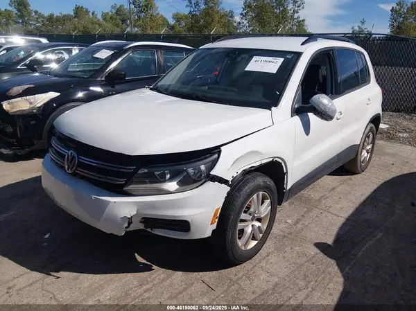 WVGAV7AX2HW512681 — 2017 Volkswagen Tiguan, фото 2 с аукциона IAAI, Передняя часть