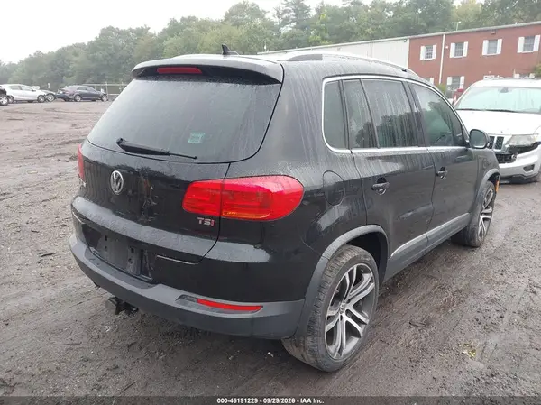 WVGVV7AX6HW506724 — 2017 Volkswagen Tiguan, фото 4 с аукциона IAAI, Правый бок