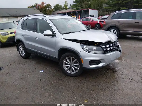 WVGSV7AX7HW509683 — 2017 Volkswagen Tiguan, Передняя часть (Front End), фото до ремонта