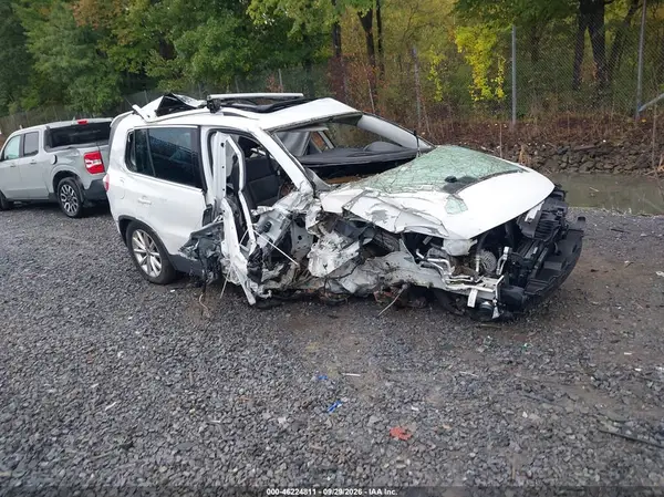 WVGSV7AX6HK015306 — 2017 Volkswagen Tiguan, Повреждения со всех сторон (All Over), фото до ремонта