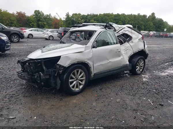 2017 VOLKSWAGEN TIGUAN VIN WVGSV7AX6HK015306 фото 2