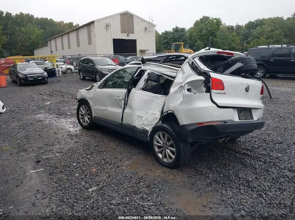 2017 VOLKSWAGEN TIGUAN VIN WVGSV7AX6HK015306 фото 3