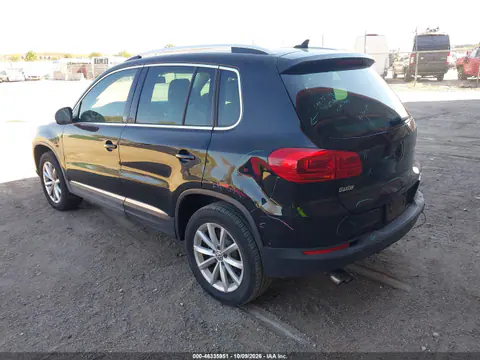 2017 Volkswagen Tiguan 2.0T Wolfsburg Edition VIN WVGSV7AX4HK016549 фото 4