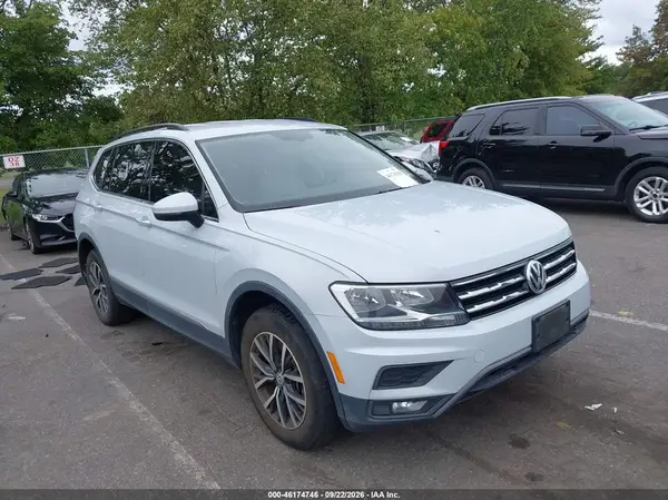 3VV2B7AX5JM003578 — 2018 Volkswagen Tiguan, Задняя часть (Rear), фото до ремонта