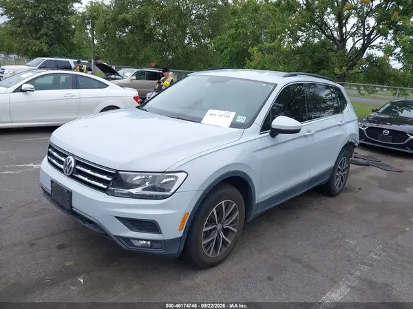 3VV2B7AX5JM003578 — 2018 Volkswagen Tiguan, фото 2 с аукциона IAAI, Задняя часть
