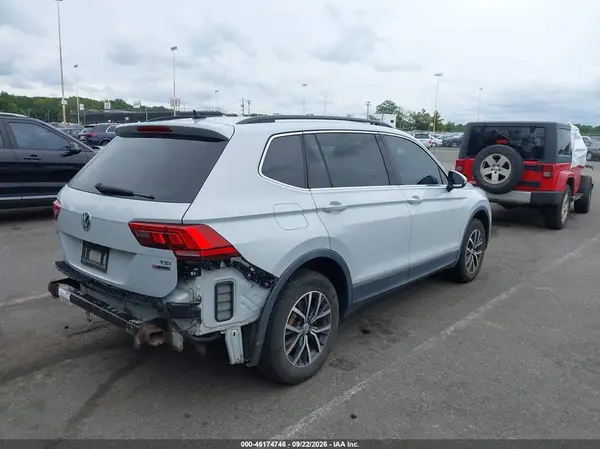3VV2B7AX5JM003578 — 2018 Volkswagen Tiguan, фото 4 с аукциона IAAI, Задняя часть