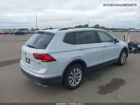 3VV2B7AX4JM054070 — 2018 Volkswagen Tiguan, фото 5 с аукциона IAAI, Левый бок