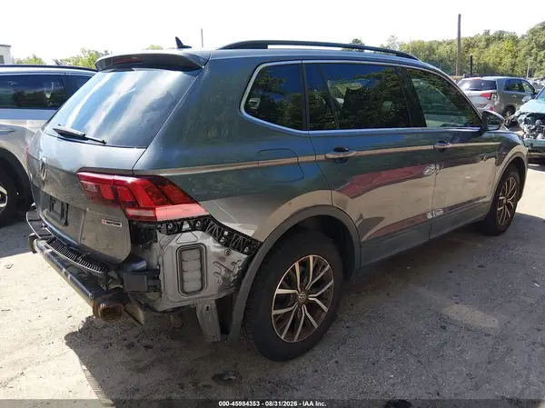 3VV2B7AX7KM182742 — 2019 Volkswagen Tiguan, фото 4 с аукциона IAAI, Задняя часть