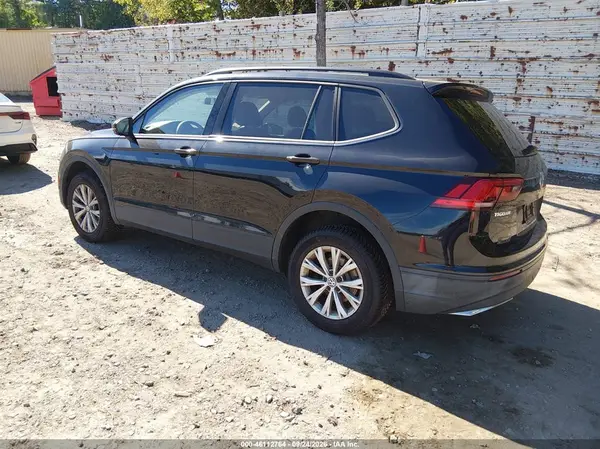 3VV0B7AX7KM046599 — 2019 Volkswagen Tiguan, фото 3 с аукциона IAAI, Не указано