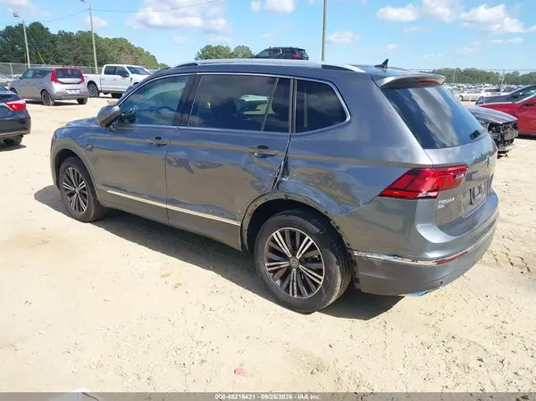 3VV2B7AX9KM182144 — 2019 Volkswagen Tiguan, фото 3 с аукциона IAAI, Левый бок
