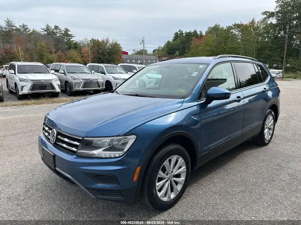 3VV0B7AX7KM010864 — 2019 Volkswagen Tiguan, фото 2 с аукциона IAAI 30.09.2026, Естественный износ