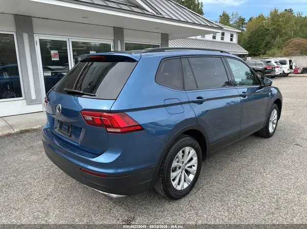 3VV0B7AX7KM010864 — 2019 Volkswagen Tiguan, фото 4 с аукциона IAAI 30.09.2026, Естественный износ