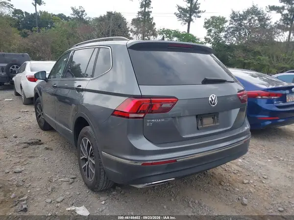 3VV3B7AX9LM157122 — 2020 Volkswagen Tiguan, фото 3 с аукциона IAAI, Передняя часть