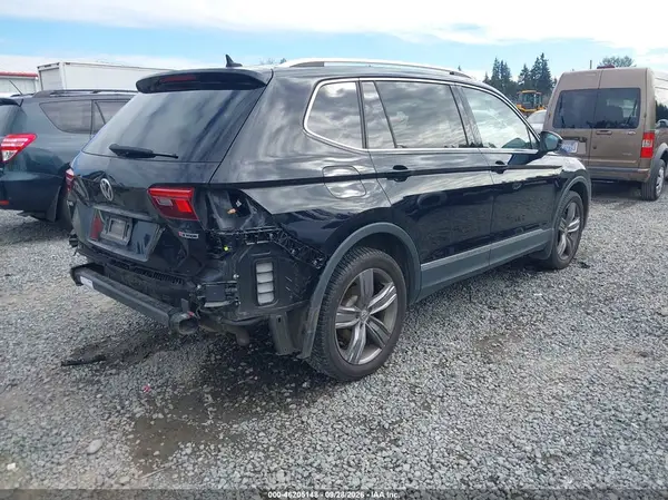3VV2B7AX1LM092200 — 2020 Volkswagen Tiguan, фото 4 с аукциона IAAI, Задняя часть