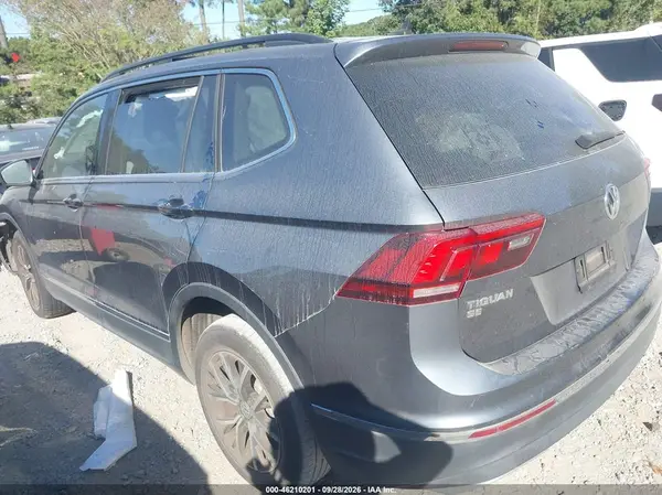 3VV3B7AXXLM150535 — 2020 Volkswagen Tiguan, фото 3 с аукциона IAAI, Передняя часть