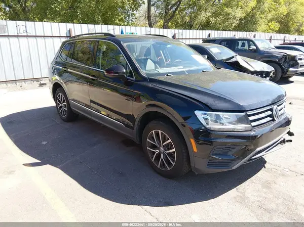 3VV2B7AX8LM131770 — 2020 Volkswagen Tiguan, Передняя часть (Front End), фото до ремонта