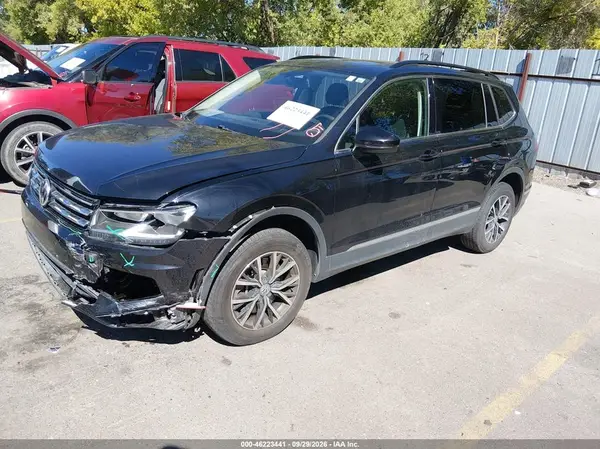 3VV2B7AX8LM131770 — 2020 Volkswagen Tiguan, фото 2 с аукциона IAAI, Передняя часть