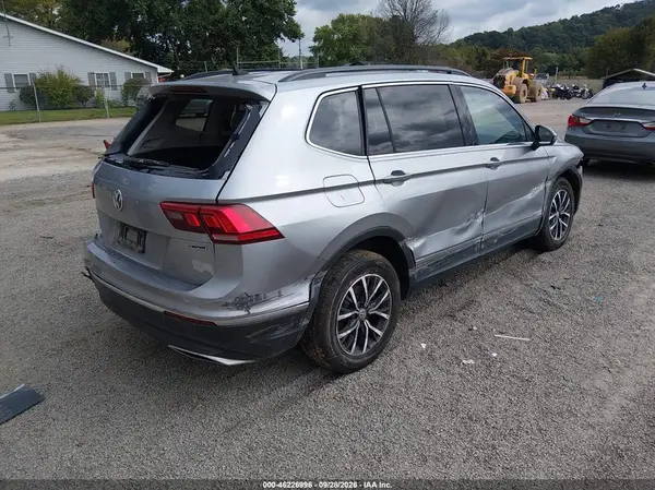 2020 VOLKSWAGEN TIGUAN VIN 3VV2B7AX3LM032533 фото 4