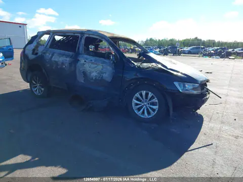 3VV0B7AX8MM063608 — 2021 Volkswagen Tiguan, Полный пожар, фото до ремонта
