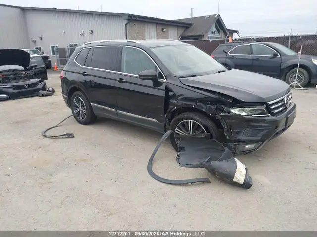 3VV4B7AX4MM067141 — 2021 Volkswagen Tiguan, Передняя часть (Front), фото до ремонта
