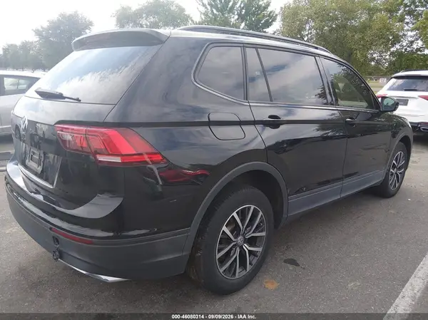 3VV1B7AX3MM127817 — 2021 Volkswagen Tiguan, фото 4 с аукциона IAAI 19.10.2026, Передняя часть слева