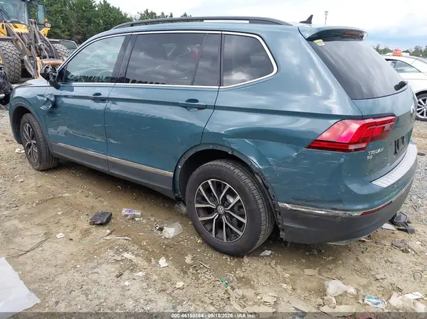 3VV2B7AX7MM050633 — 2021 Volkswagen Tiguan, фото 3 с аукциона IAAI 12.10.2026, Задняя часть