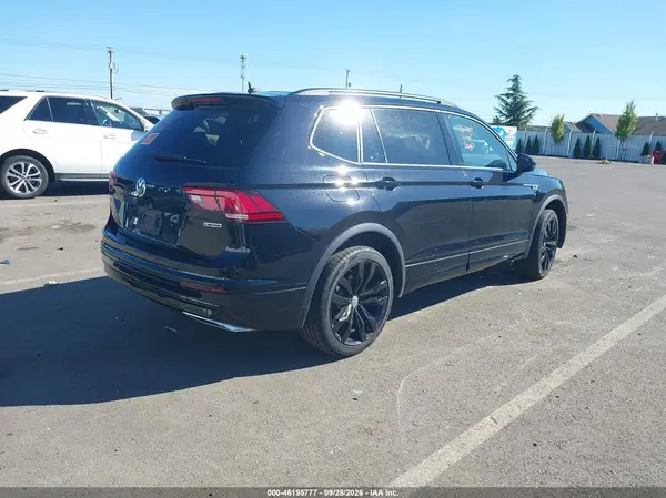 3VV2B7AX9MM012529 — 2021 Volkswagen Tiguan, фото 4 с аукциона IAAI, Биологическая или химическая опасность