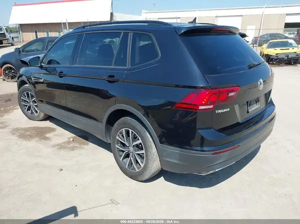 3VV1B7AX8MM067307 — 2021 Volkswagen Tiguan, фото 3 с аукциона IAAI, Передняя часть