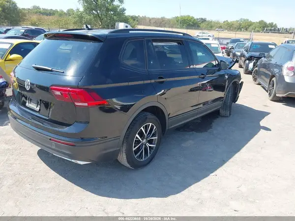 3VV1B7AX8MM067307 — 2021 Volkswagen Tiguan, фото 4 с аукциона IAAI, Передняя часть